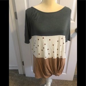 Maurices top
